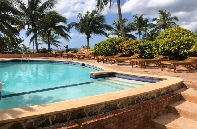 Hotel La Cueva Del Che Playa Caribe Juan Dolio Pool